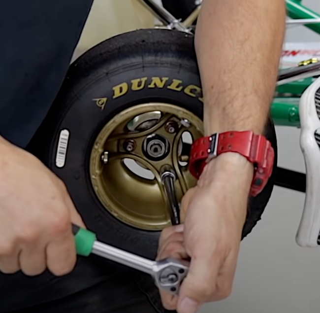 HOW TO CHANGE GO KART TYRES THE EASY WAY